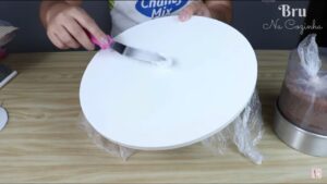 Aplique em seu tabuleiro um pouco de chantilly 